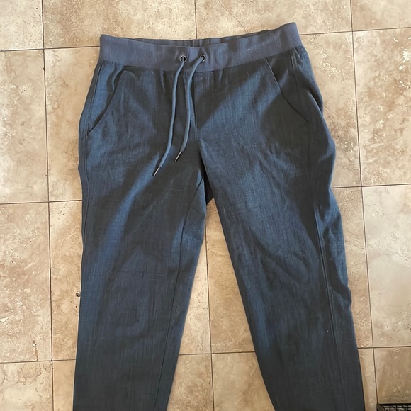 Athelta charcoal grey jumpsuit cuffed pants - Picture 1 of 4